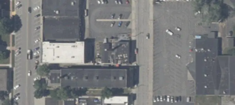 211  St