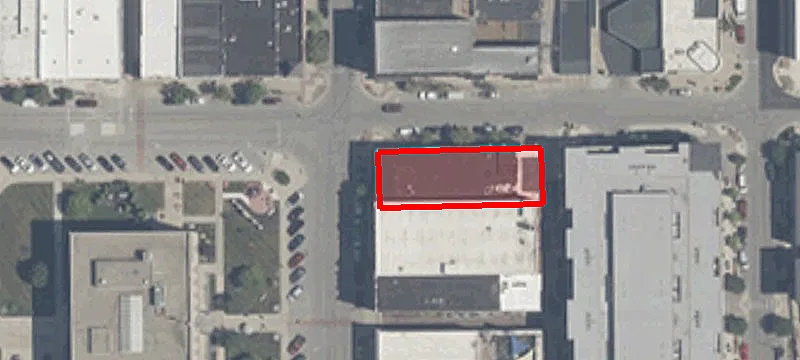 122 Main St