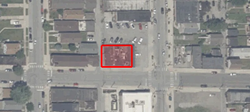 3940 Main St