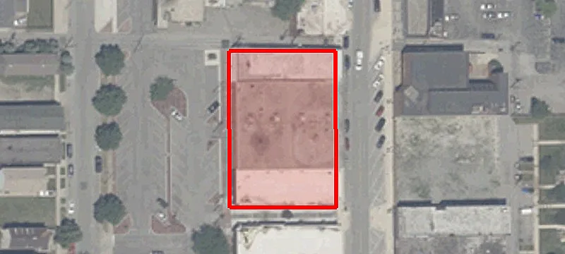 3714 Main St