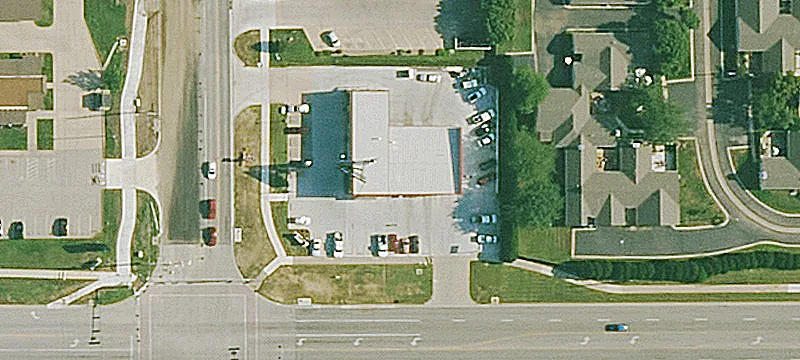 3810 Woodlawn Blvd