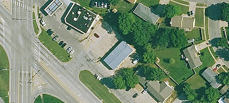 1226 Louis Dr