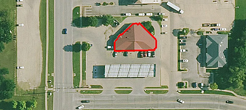 3520 Woodlawn Blvd