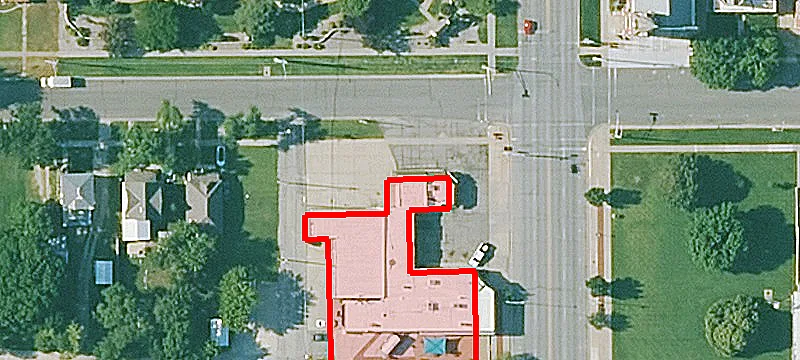 825 Main St