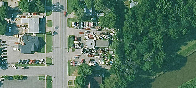 1600 Main St
