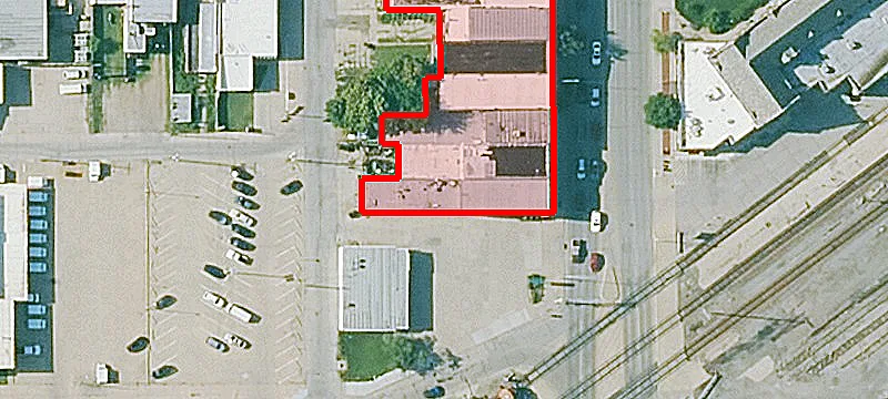 411 Main St