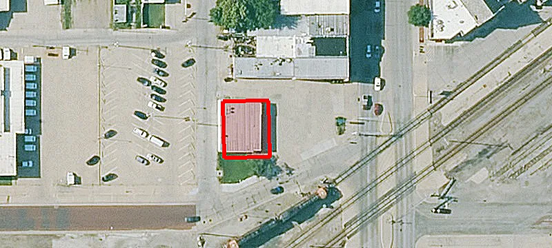401 Main St