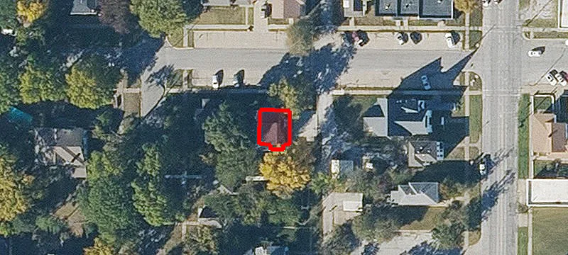 216 3rd St