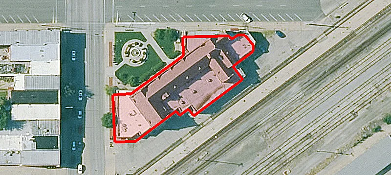 414 Main St