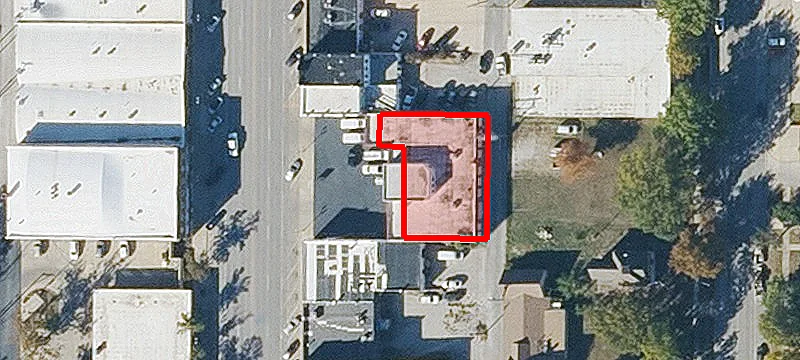 419 Main St