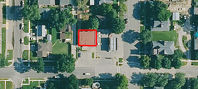 401 Commercial Ave