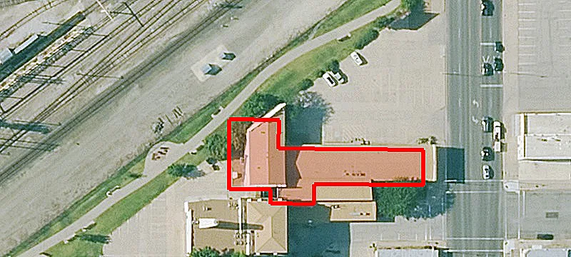 301 Main St