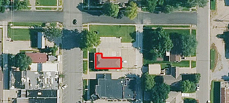 520 Commercial Ave