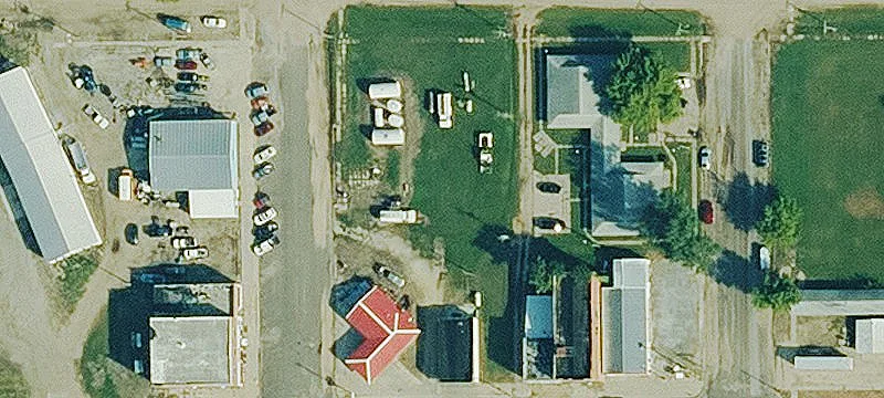 411 Main St