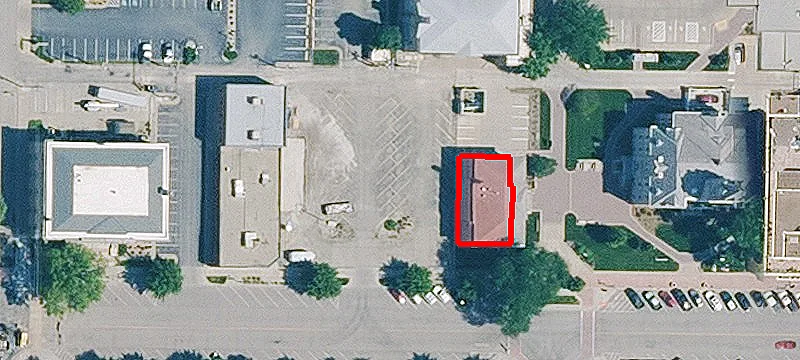 512 Poyntz Ave