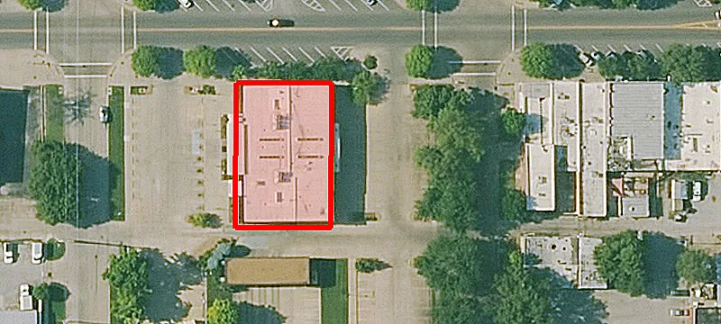 711 Douglas Ave