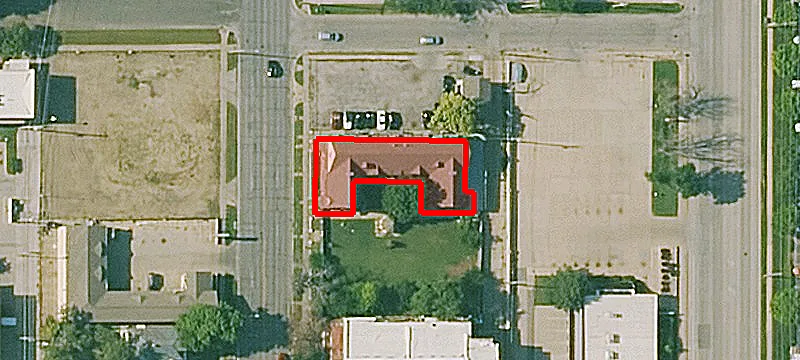 934 Broadway Ave