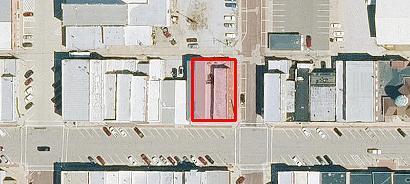 908 Main St