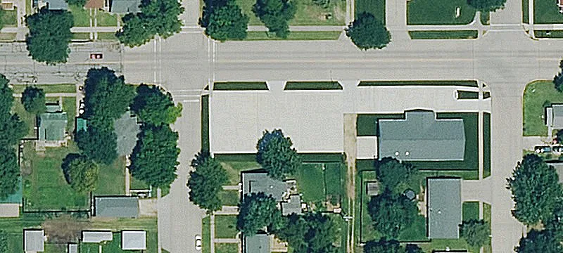 100 Maple St