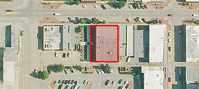 1816 Main St