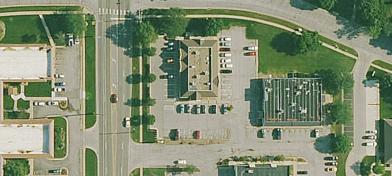 2450 Woodlawn Blvd