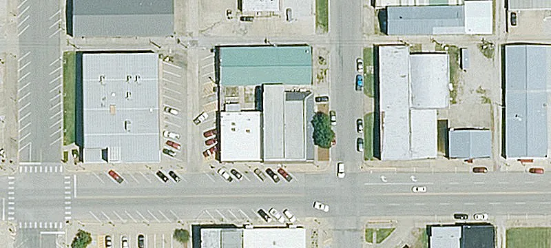 320 Main St