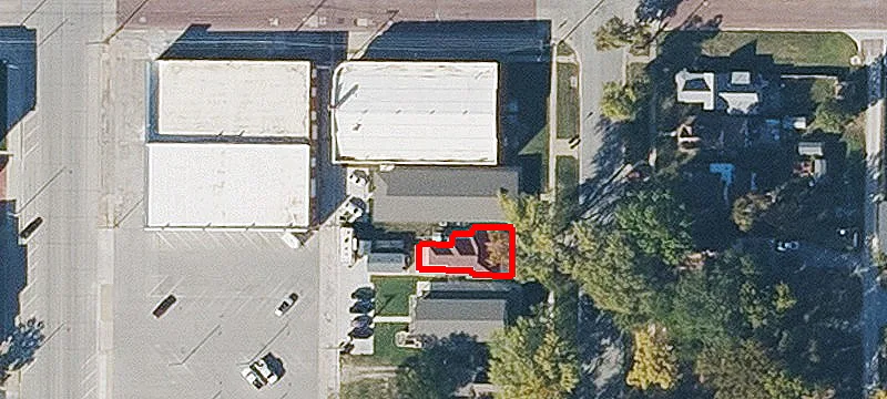 206 Cedar St