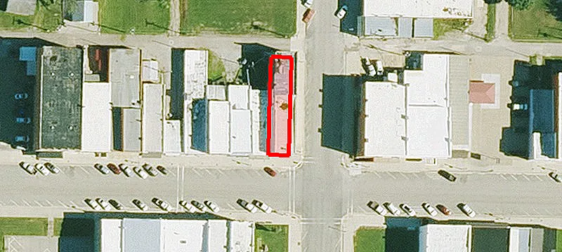 100 8th St