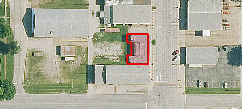 323 Main St