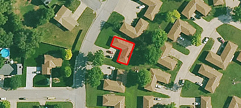 1512 Community Dr