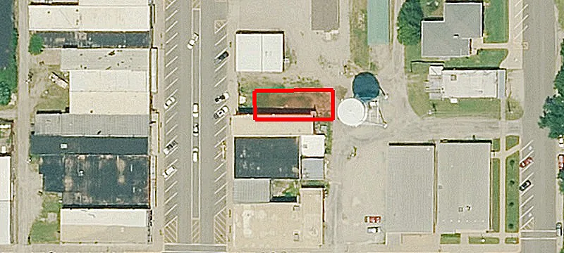 412 Commercial St