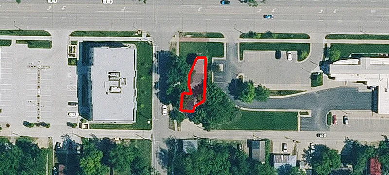 1431 Poyntz Ave