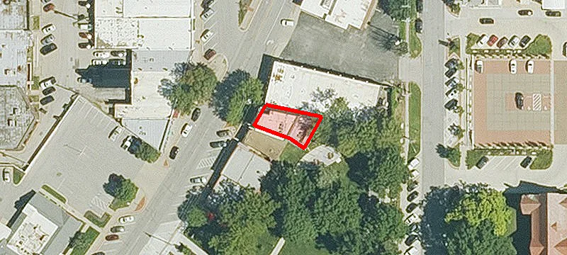 8021 Santa Fe Dr