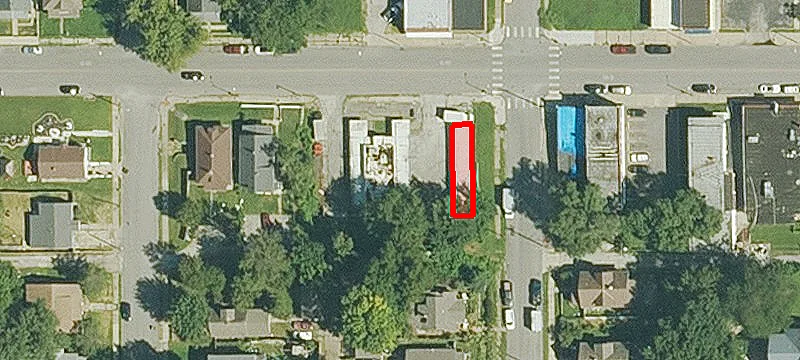 3501 Strong Ave