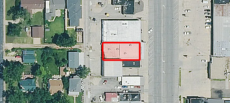 2411 Main St