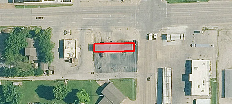 3200 Main St