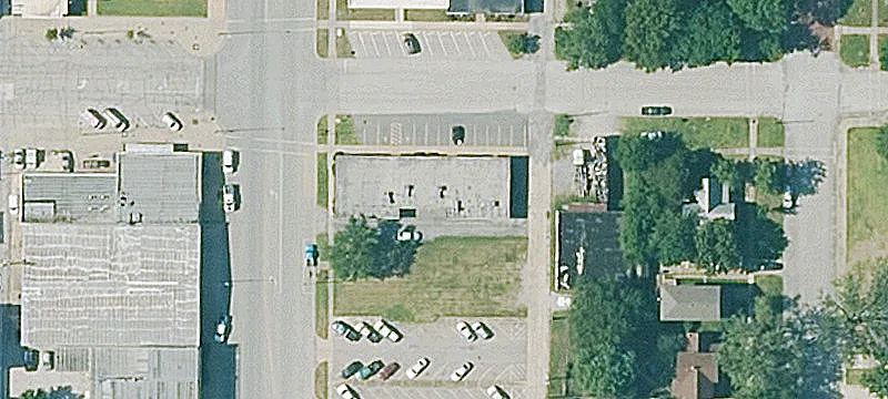 201 Laurel St