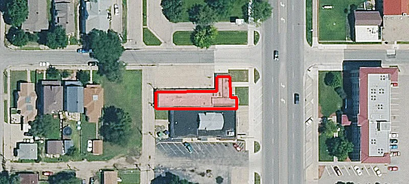 725 Main St