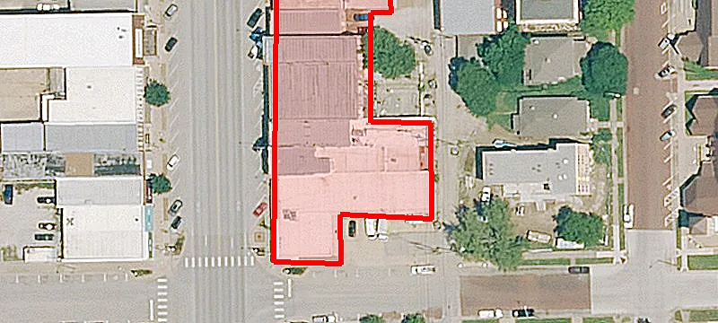 1016 Main St