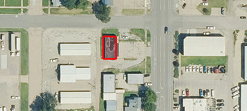 621 Santa Fe Ave