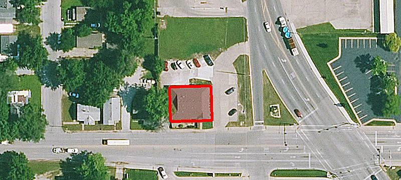 102 Kansas Ave