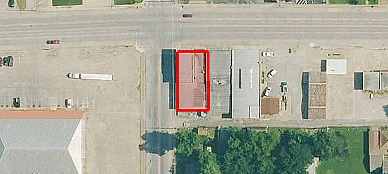 2530 Main St