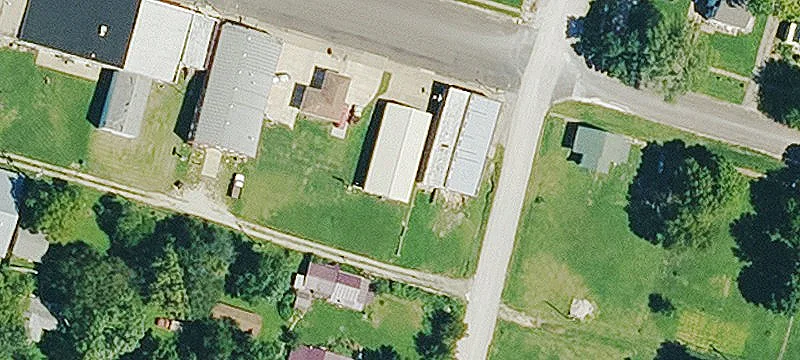 307 2nd St