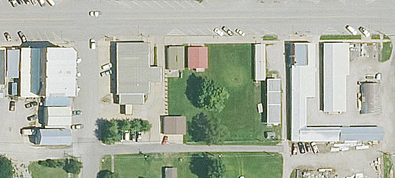 425 Main St