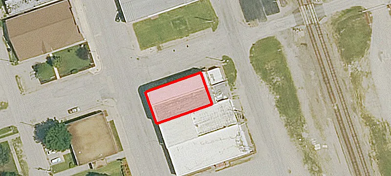 900 Main St