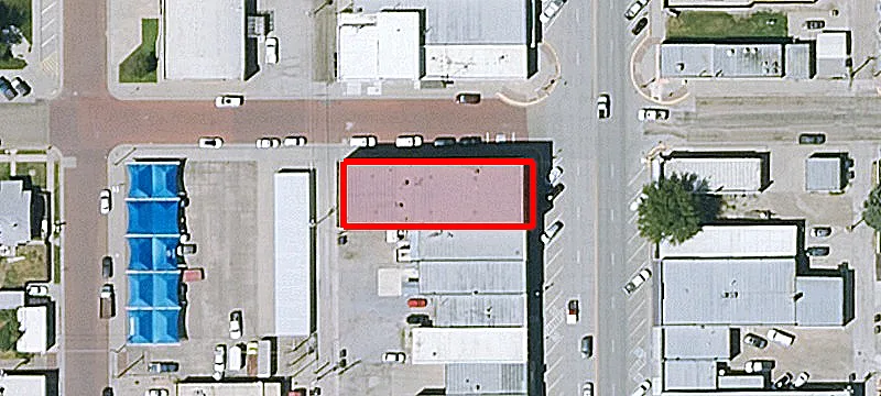 401 Main St
