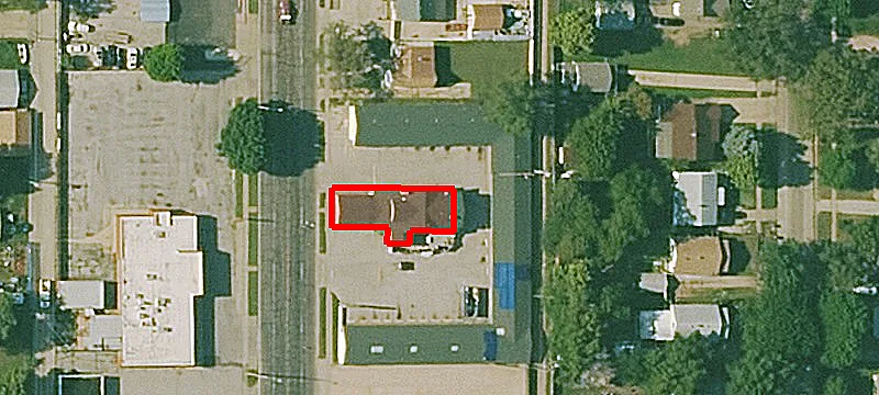 2140 Broadway Ave
