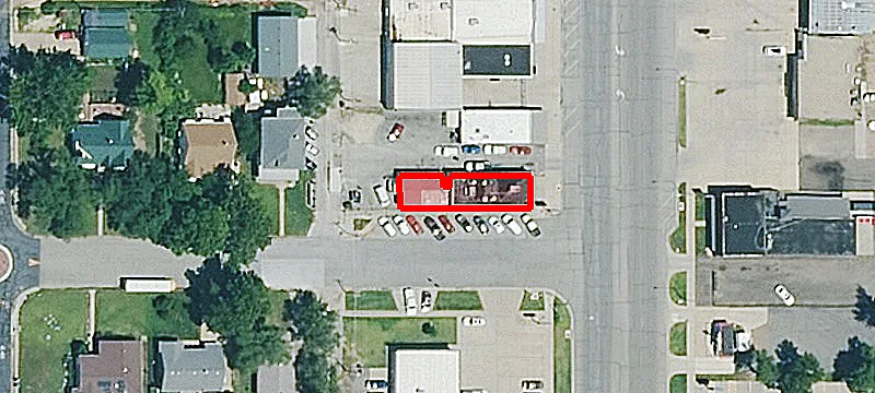 2401 Main St