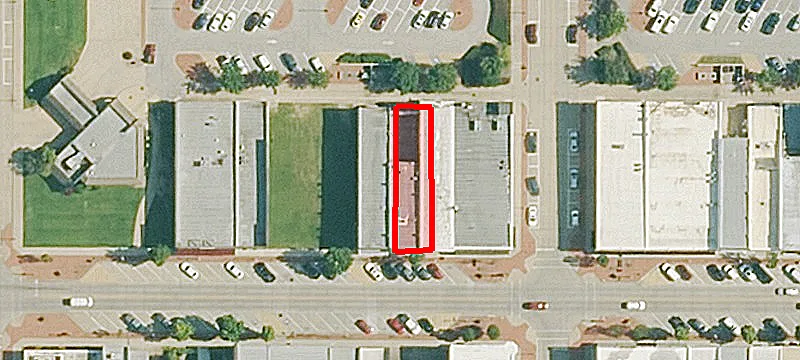 1807 Main St