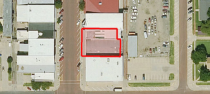 621 Main St